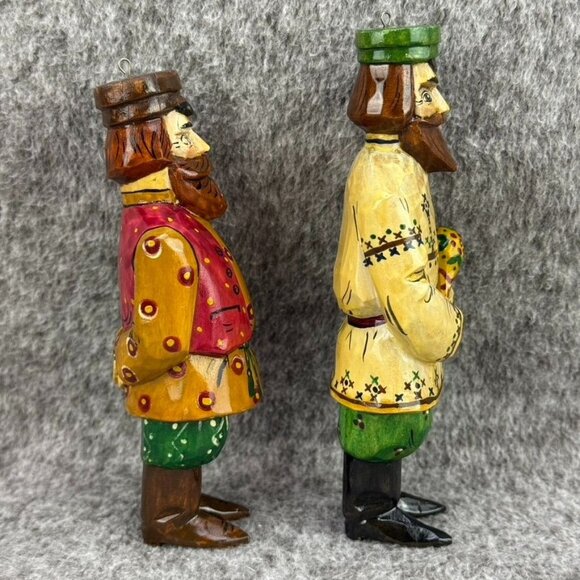 ✅2- VTG Hand-Painted Hand-Carved Russian Folk Art Wooden Christmas Ornaments - Picture 3 of 8